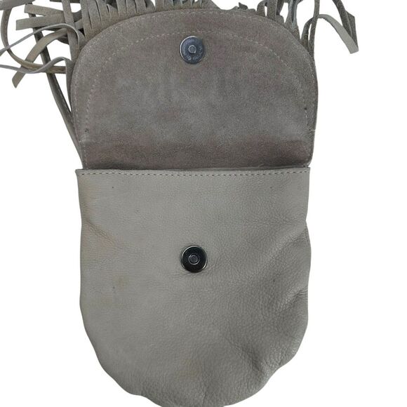 Cut N Paste Free People Small Beige Leather Purse Bag With Fringe Crossbody‎ - Picture 4 of 8